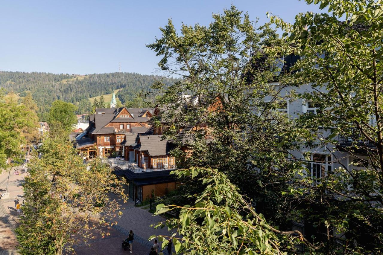Apartments On Krupowki Street With Mountain View By Noclegi Renters Zakopane Exteriör bild